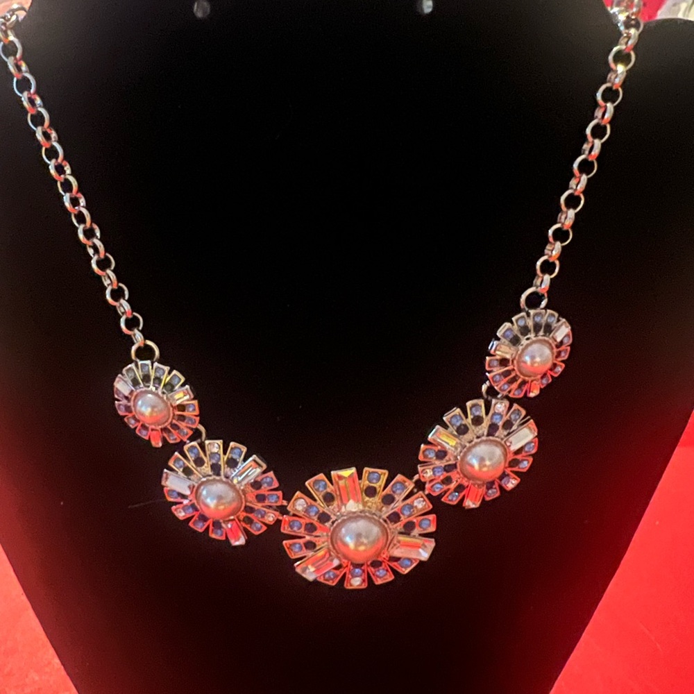 Paparazzi Silver Blue and Pearl Radiant Necklace